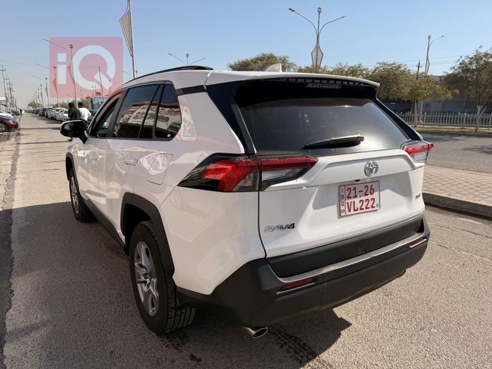 تويوتا راف 4